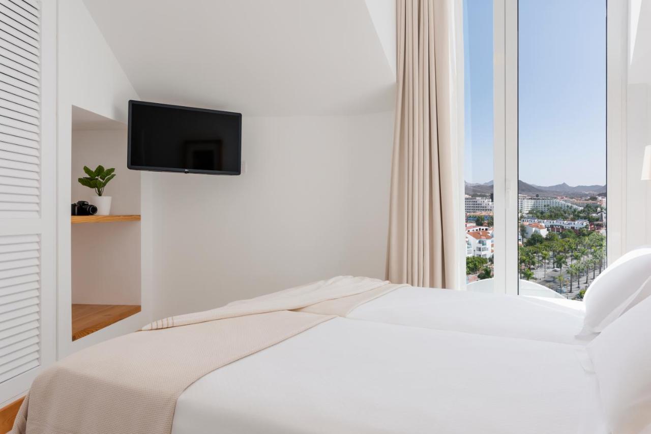 Tower Suites By Upper Luxury Housing - Parque Santiago Playa de las Américas Kültér fotó